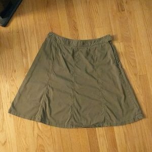 LL Bean green cotton gored a-line skirt, size 14